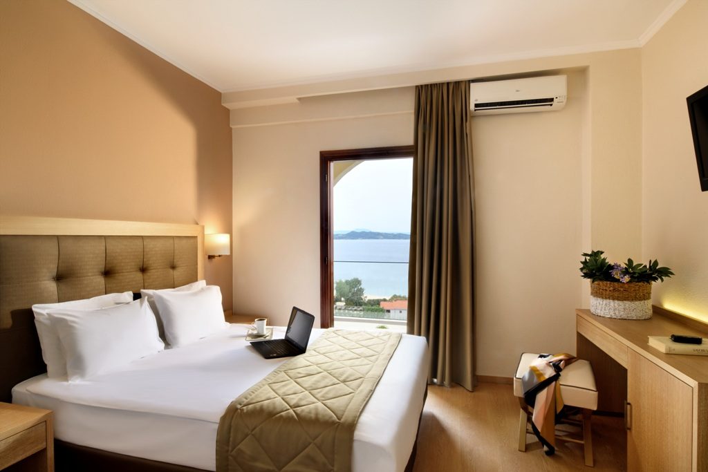 Standard Double / Twin Room with Side Sea View